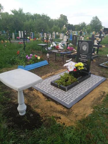 Гранит 90*45 см Плиты шлифованные и столик