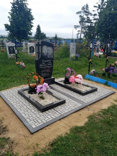 Демонтаж захоронения на шлифованные плиты