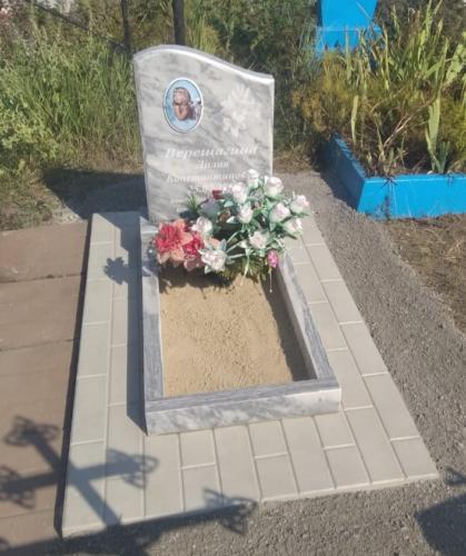Детский памятник из мрамора 