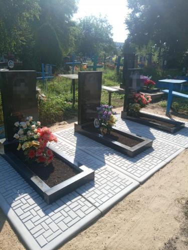 Установка нового памятника из гранита и демонтаж на плиты всего семейного захоронения