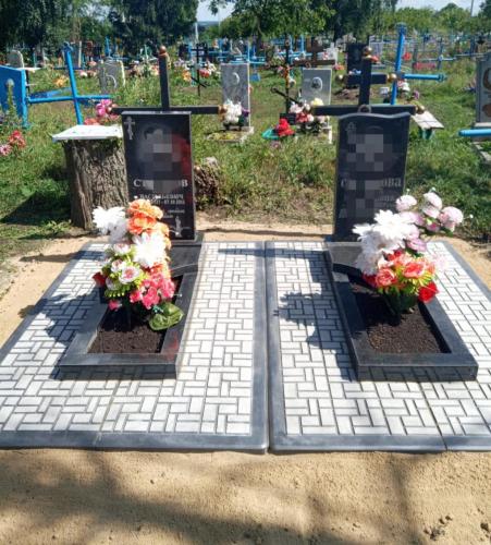 Демонтаж старых захоронений на плиты мощения